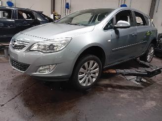 Salvage car Opel Astra Astra J (PC6/PD6/PE6/PF6) Hatchback 5-drs 1.6 Turbo 16V (A16LET(Euro 5=
)) [132kW]  (12-2009/10-2015) 2011/7