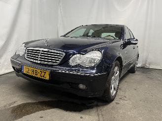  Mercedes C-klasse C (W203) Sedan 2.6 C-240 V6 18V (M112.912) [125kW]  (05-2000/02-2007) 2001/5