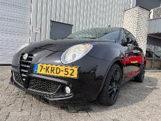 Schadeauto Alfa Romeo MiTo MiTo (955) Hatchback 1.3 JTDm 16V Eco (199.B.4000) [62kW]  (01-2011/12=
-2015) 2013/6