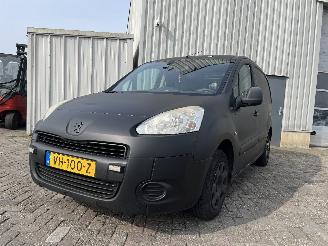 Vaurioauto  passenger cars Peugeot Partner Partner (GC/GF/GG/GJ/GK) Van 1.6 HDI 90 (DV6DTED(9HF)) [66kW]  (12-201=
1/08-2016) 2014/5