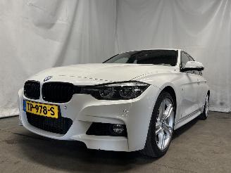 skadebil auto BMW 3-serie 3 serie (F30) Sedan 318i 1.5 TwinPower Turbo 12V (B38-B15A) [100kW]  (=
07-2015/10-2018) 2018/10