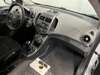 Chevrolet Aveo Aveo (300) Hatchback 1.2 16V (LDC) [63kW]  (03-2011/12-2015) picture 9