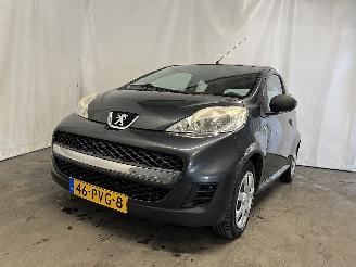 Damaged car Peugeot 107 107 Hatchback 1.0 12V (384F(1KR)) [50kW]  (06-2005/05-2014) 2011/4