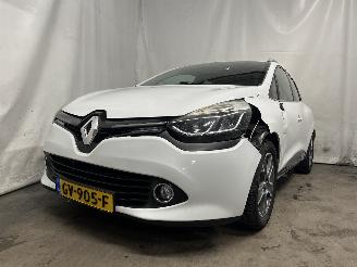 Vaurioauto  passenger cars Renault Clio Clio IV Estate/Grandtour (7R) Combi 5-drs 1.5 Energy dCi 90 FAP (K9K-6=
08(K9K-B6)) [66kW]  (11-2012/08-2021) 2015/8