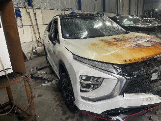 Mitsubishi Eclipse Eclipse Cross (GK/GL) SUV 2.4 16V PHEV 4x4 (4B12) [138kW]  (01-2021/..=
=2E) picture 2