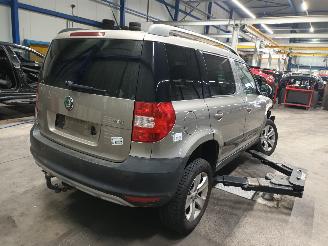 Skoda Yeti Yeti (5LAC) SUV 1.2 TSI 16V (CBZB) [77kW]  (09-2009/05-2015) picture 3