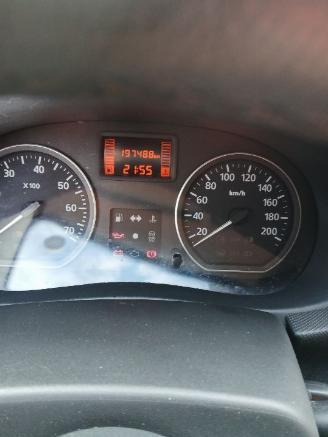 Dacia Sandero Sandero I (BS) Hatchback 1.6 (K7M-718) [64kW]  (06-2008/12-2012) picture 2