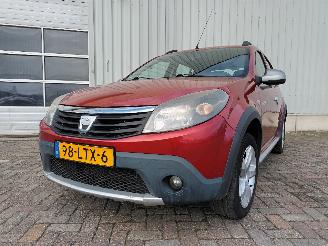 Schadeauto Dacia Sandero Sandero I (BS) Hatchback 1.6 (K7M-718) [64kW]  (06-2008/12-2012) 2010/7