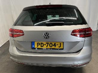 Volkswagen Passat Passat Variant (3G5) Combi 1.6 TDI 16V (DCXA) [88kW]  (08-2014/11-2020=
) picture 13