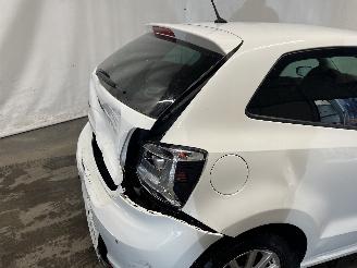 Volkswagen Polo Polo V (6R) Hatchback 1.0 12V BlueMotion Technology (CHYA) [44kW]  (01=
-2014/10-2017) picture 10