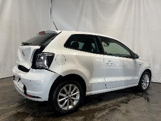 Volkswagen Polo Polo V (6R) Hatchback 1.0 12V BlueMotion Technology (CHYA) [44kW]  (01=
-2014/10-2017) picture 6