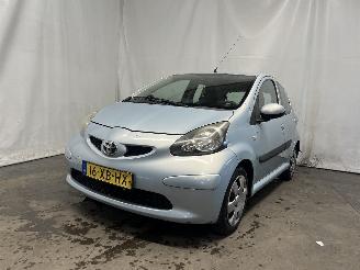 krockskadad bil auto Toyota Aygo Aygo (B10) Hatchback 1.0 12V VVT-i (1KR-FE) [50kW]  (07-2005/05-2014) 2007/3