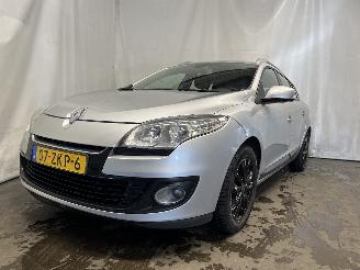 krockskadad bil auto Renault Mégane Megane III Grandtour (KZ) Combi 5-drs 1.5 dCi 110 (K9K-636(K9K-A6)) [8=
1kW]  (02-2009/04-2016) 2012/6