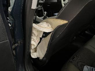 Peugeot 2008 2008 (CU) MPV 1.2 12V e-THP PureTech 110 (EB2DT(HNZ)) [81kW]  (01-2015=
/12-2019) picture 10