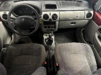 Renault Kangoo Kangoo (KC) MPV 1.6 16V (K4M-752) [70kW]  (06-2001/01-2008) picture 11