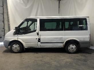 Ford Transit Transit Bus 2.2 TDCi 16V (P8FA(Euro 4)) [63kW]  (04-2006/08-2014) picture 4