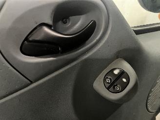 Ford Transit Transit Bus 2.2 TDCi 16V (P8FB(Euro 4)) [63kW]  (04-2006/08-2014) picture 22