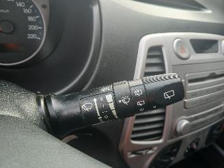 Hyundai I-20 i20 Hatchback 1.2i 16V (G4LA) [57kW]  (09-2008/12-2012) picture 14