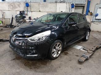 Vrakbiler auto Renault Clio Clio IV (5R) Hatchback 5-drs 1.5 Energy dCi 90 FAP (K9K-628(K9K-E6)) [=
66kW]  (11-2012/08-2021) 2016/11