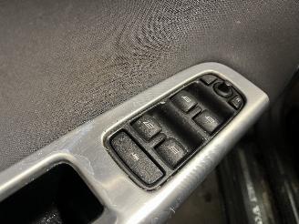 Volvo V-50 V50 (MW) Combi 1.6 D2 16V (D4162T) [84kW]  (01-2010/12-2012) picture 13