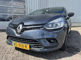 Coche accidentado Renault Clio Clio IV Estate/Grandtour (7R) Combi 5-drs 0.9 Energy TCE 90 12V (H4B-4=
08(H4B-B4)) [66kW]  (01-2013/08-2021) 2018/1
