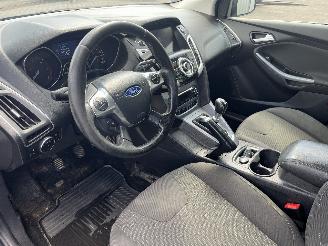 Ford Focus Focus 3 Wagon Combi 1.6 TDCi ECOnetic (NGDB) [77kW]  (05-2012/05-2018)= picture 17