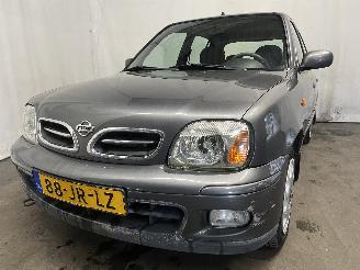 skadebil auto Nissan Micra Micra (K11) Hatchback 1.4 16V (CGA3DE) [60kW]  (09-2000/02-2003) 2002/7