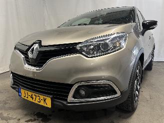 skadebil auto Renault Captur Captur (2R) SUV 0.9 Energy TCE 12V (H4B-408(H4B-B4)) [66kW]  (06-2013/=
=2E..) 2016/4