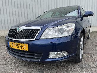 Vaurioauto  passenger cars Skoda Octavia Octavia Combi (1Z5) Combi 5-drs 1.2 TSI (CBZB) [77kW]  (02-2010/04-201=
3) 2011/3