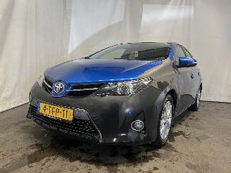 uszkodzony samochody osobowe Toyota Auris Auris (E18) Hatchback 5-drs 1.8 16V Hybrid (2ZRFXE) [100kW]  (10-2012/=
03-2019) 2014/1