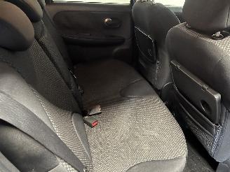 Nissan Note Note (E11) MPV 1.6 16V (HR16DE) [81kW]  (03-2006/06-2012) picture 11