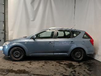 Kia Cee d Cee'd Sporty Wagon (EDF) Combi 1.4 16V (G4FA) [80kW]  (09-2007/12-2012=
) picture 4