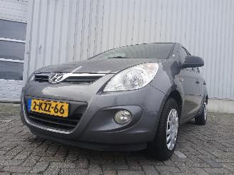 Voiture accidenté Hyundai I-20 i20 Hatchback 1.2i 16V (G4LA) [57kW]  (09-2008/12-2012) 2012/3