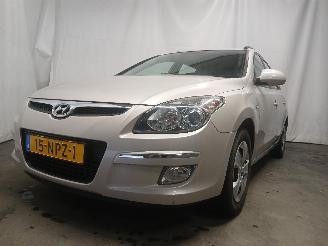 damaged passenger cars Hyundai I-30 i30 Crosswagon (WWH) Combi 1.4 CVVT 16V (G4FA) [80kW]  (11-2009/06-201=
2) 2010/10
