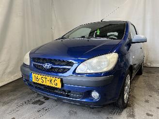 krockskadad bil auto Hyundai Getz Getz Hatchback 1.4i 16V (G4EEG) [71kW]  (08-2005/12-2010) 2006/4
