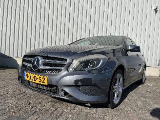 škoda osobní automobily Mercedes A-klasse A (W176) Hatchback 1.6 A-180 16V (M270.910) [90kW]  (09-2012/05-2018) 2014/9