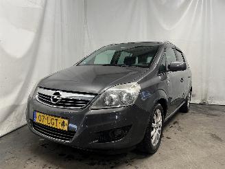 Damaged car Opel Zafira Zafira (M75) MPV 1.8 16V Ecotec (Z18XER(Euro 4)) [103kW]  (07-2005/04-=
2015) 2010/4