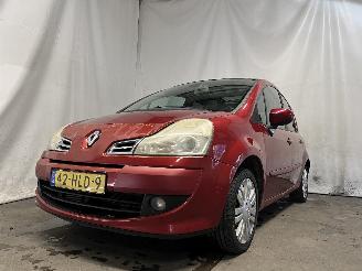 Voiture accidenté Renault Modus Modus/Grand Modus (JP) MPV 1.2 16V TCE 100 (D4F-784(D4F-H7)) [74kW]  (=
05-2007/12-2012) 2009/1
