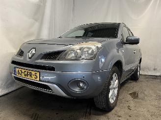 skadebil auto Renault Koleos Koleos I SUV 2.5 16V (2TR-703) [126kW]  (09-2008/06-2017) 2008/6