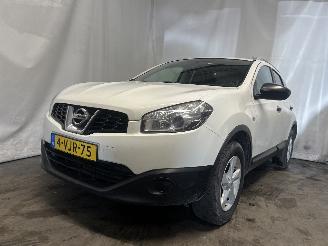 damaged passenger cars Nissan Qashqai Qashqai (J10) SUV 1.5 dCi DPF (K9K-282(Euro 5)) [76kW]  (07-2008/01-20=
14) 2010/8