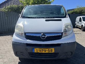 Opel Vivaro Vivaro Van 2.0 CDTI (M9R-788) [84kW]  (08-2006/07-2014) picture 10