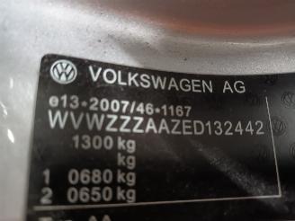 Volkswagen Up! Up! (121) Hatchback 1.0 12V 75 (CWRA) [55kW]  (08-2011/11-2019) picture 6