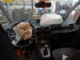 Citroën C3 C3 Picasso (SH) MPV 1.6 16V VTI 120 (EP6(5FW)) [88kW]  (02-2009/10-201=
7) picture 5
