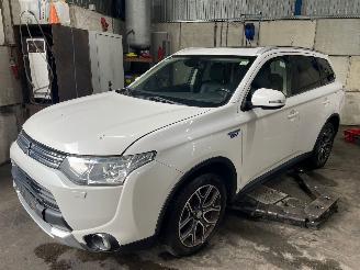 Uttjänta bilar auto Mitsubishi Outlander Outlander (GF/GG) SUV 2.0 16V PHEV 4x4 (Y61) [147kW]  (09-2017/12-2021=
) 2015/10