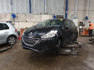 Vrakbiler auto Peugeot 208 208 I (CA/CC/CK/CL) Hatchback 1.0 Vti 12V PureTech (EB0(ZMZ)) [50kW]  =
(03-2012/12-2019) 2013/6