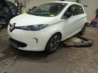 Vrakbiler auto Renault Zoé Zoé (AG) Hatchback 5-drs R90 (5AQ-601) [68kW]  (09-2016/03-2024) 2017/3