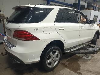Mercedes GLE GLE (W166) SUV 350d 3.0 V6 24V BlueTEC 4-Matic (OM642.826) [190kW]  (0=
4-2015/10-2018) picture 3