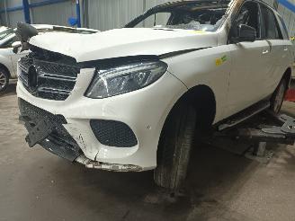 Uttjänta bilar auto Mercedes GLE GLE (W166) SUV 350d 3.0 V6 24V BlueTEC 4-Matic (OM642.826) [190kW]  (0=
4-2015/10-2018) 2017/2