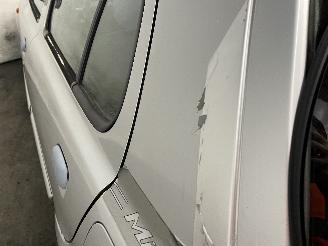 Nissan Micra Micra (K11) Hatchback 1.4 16V (CGA3DE) [60kW]  (09-2000/02-2003) picture 11