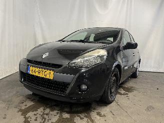 skadebil auto Renault Clio Clio III (BR/CR) Hatchback 1.5 dCi FAP (K9K-770(K9K-67)) [65kW]  (08-2=
010/12-2014) 2011/8